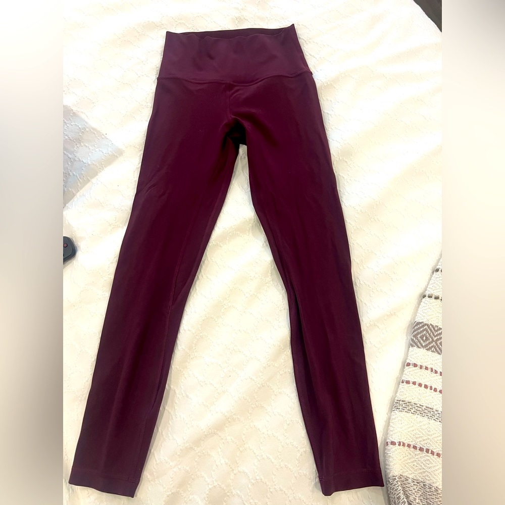 Lululemon Allign raspberry 7/8 leggings